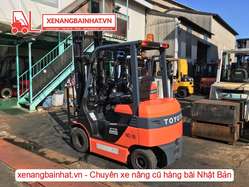 Xe nâng Điện 2.5 Tấn TOYOTA 8FBH25 nâng cao 4.5m SX 2018