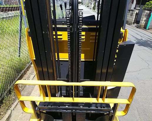 Xe nâng Điện 1.5 Tấn TCM FRHB15-8 nâng cao 5.5m SX 2009