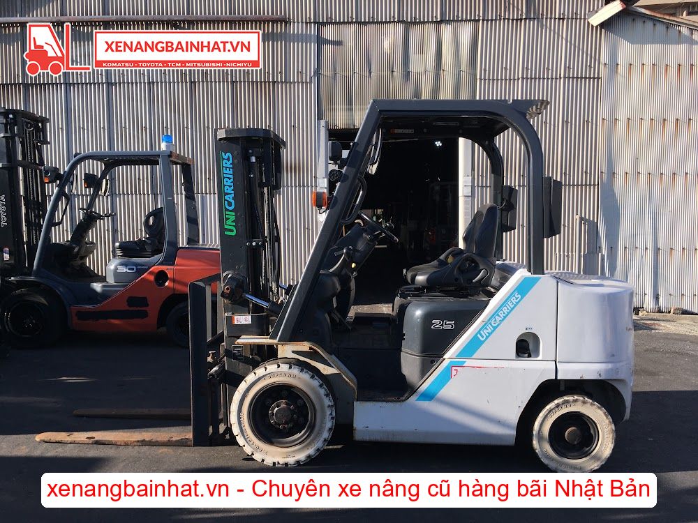 Xe nâng dầu 2.5 Tấn UNICARRIERS FD25T15M nâng cao 3m SX 2021