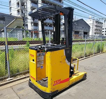 Xe nâng Điện 1.5 Tấn TCM FRHB15-8 nâng cao 5.5m SX 2009