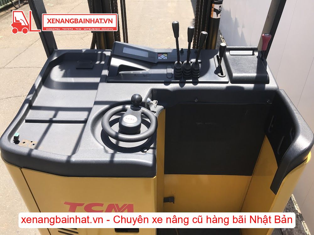 Xe nâng Điện 1.5 Tấn TCM FRHB15-8 nâng cao 4m SX 2010