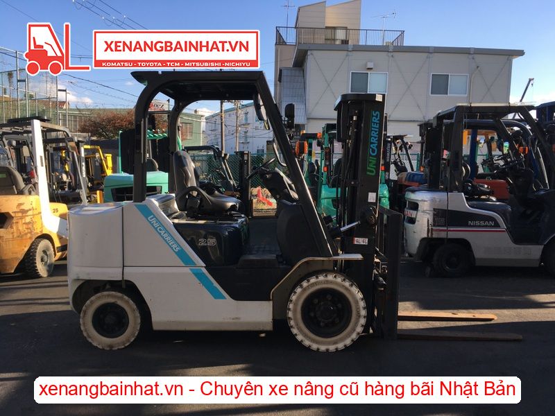 Xe nâng dầu 2.5 Tấn UNICARRIERS FD25T15M nâng cao 3m SX 2021
