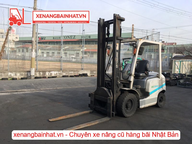 Xe nâng dầu 2 Tấn UNICARRIERS FD20T3Z nâng cao 4m SX 2015