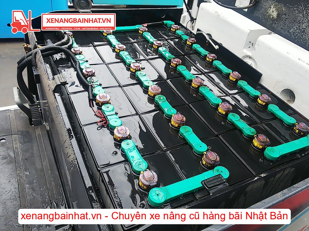 Xe nâng Điện 2.5 Tấn TCM FB25-8 nâng cao 3m SX 2014