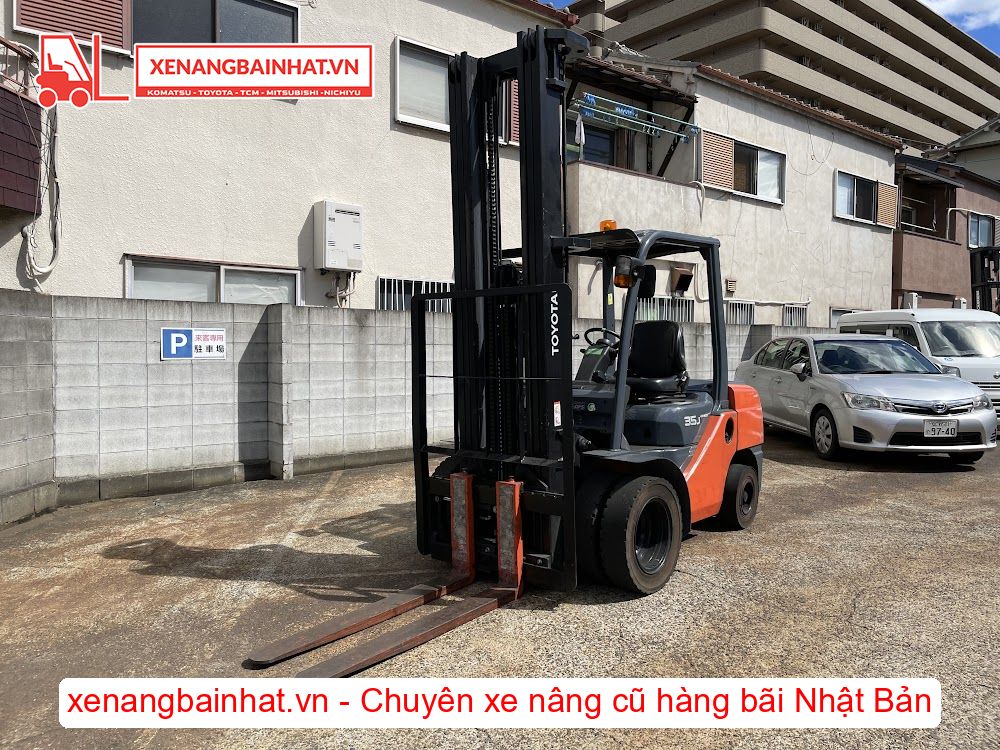 Xe nâng dầu 3.5 Tấn TOYOTA 52-8FDJ35 nâng cao 6m SX 2012