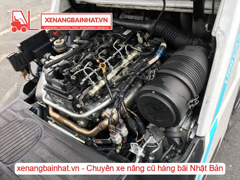 Xe nâng dầu 3 Tấn UNICARRIERS FHD30T5 nâng cao 4m SX 2016