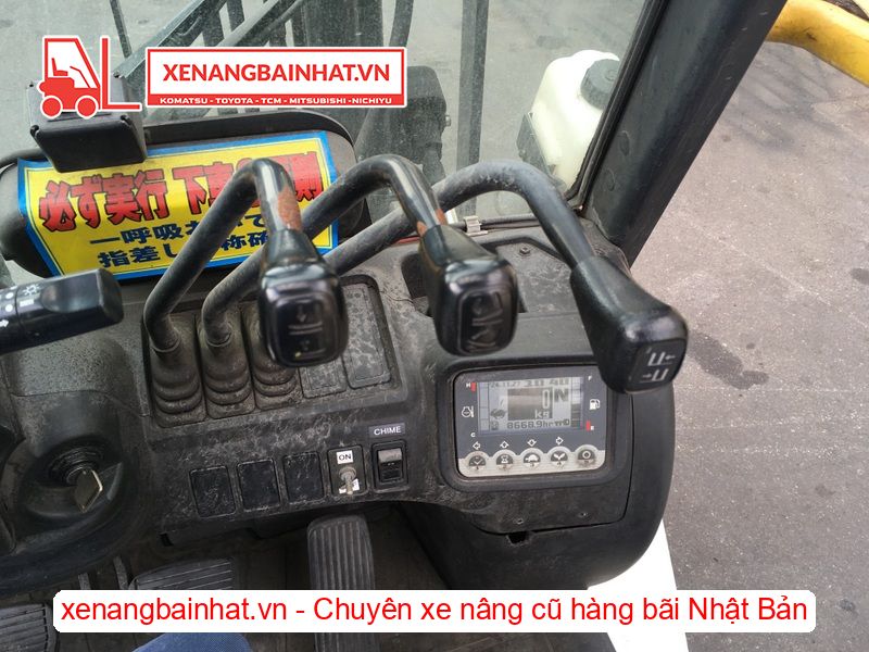Xe nâng dầu 3 Tấn UNICARRIERS FD30T5M nâng cao 4m SX 2019