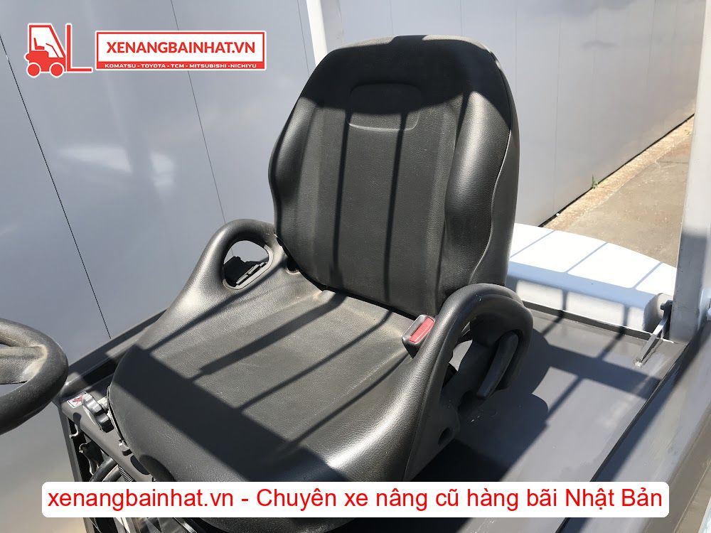 Xe nâng Điện 2.5 Tấn UNICARRIERS FB25-8 nâng cao 4.5m SX 2014