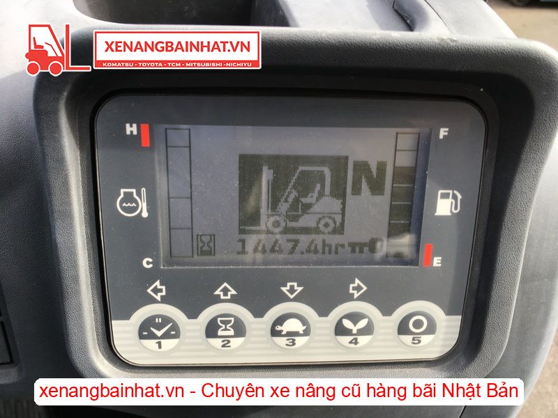 Xe nâng dầu 2.5 Tấn UNICARRIERS FD25T5M nâng cao 3m SX 2018