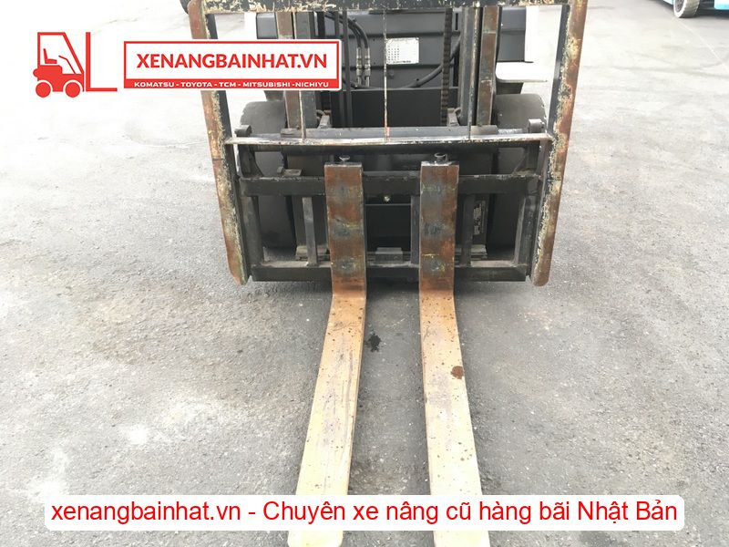 Xe nâng dầu 2.5 Tấn UNICARRIERS FHD25T3A nâng cao 3m SX 2014