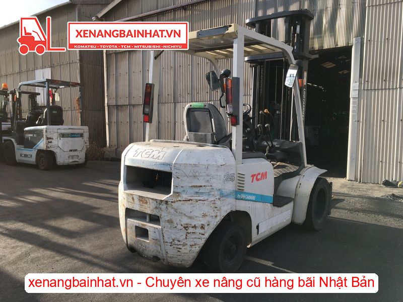 Xe nâng dầu 2.5 Tấn TCM FD25C13Z nâng cao 6m triple SX 2014