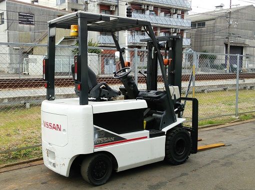 Xe nâng Điện 2 Tấn Nissan NT1B2R20 (FB20) nâng cao 3m SX 2011