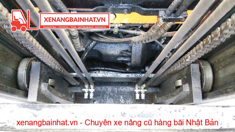 Xe nâng Điện 2 Tấn TOYOTA 7FBL20 nâng cao 3m SX 2013