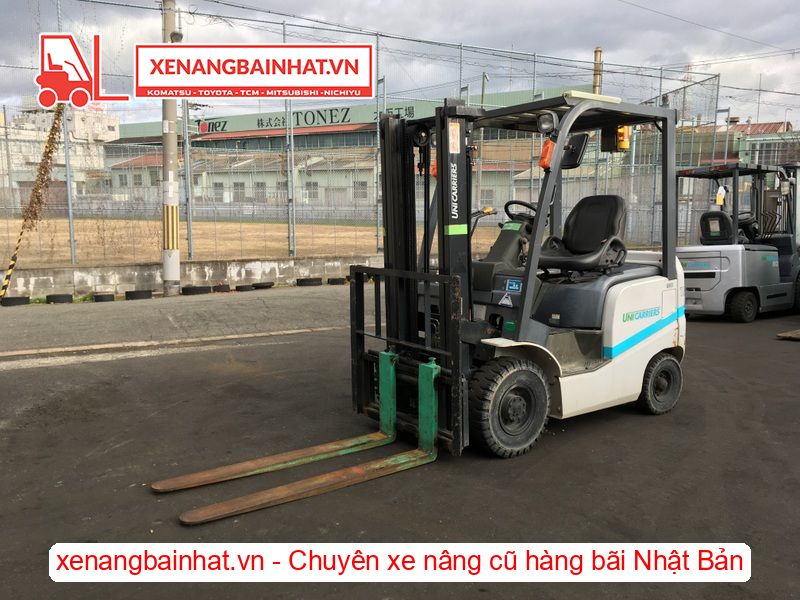 Xe nâng dầu 1.5 Tấn UNICARRIERS FD15T14 nâng cao 3m SX 2017