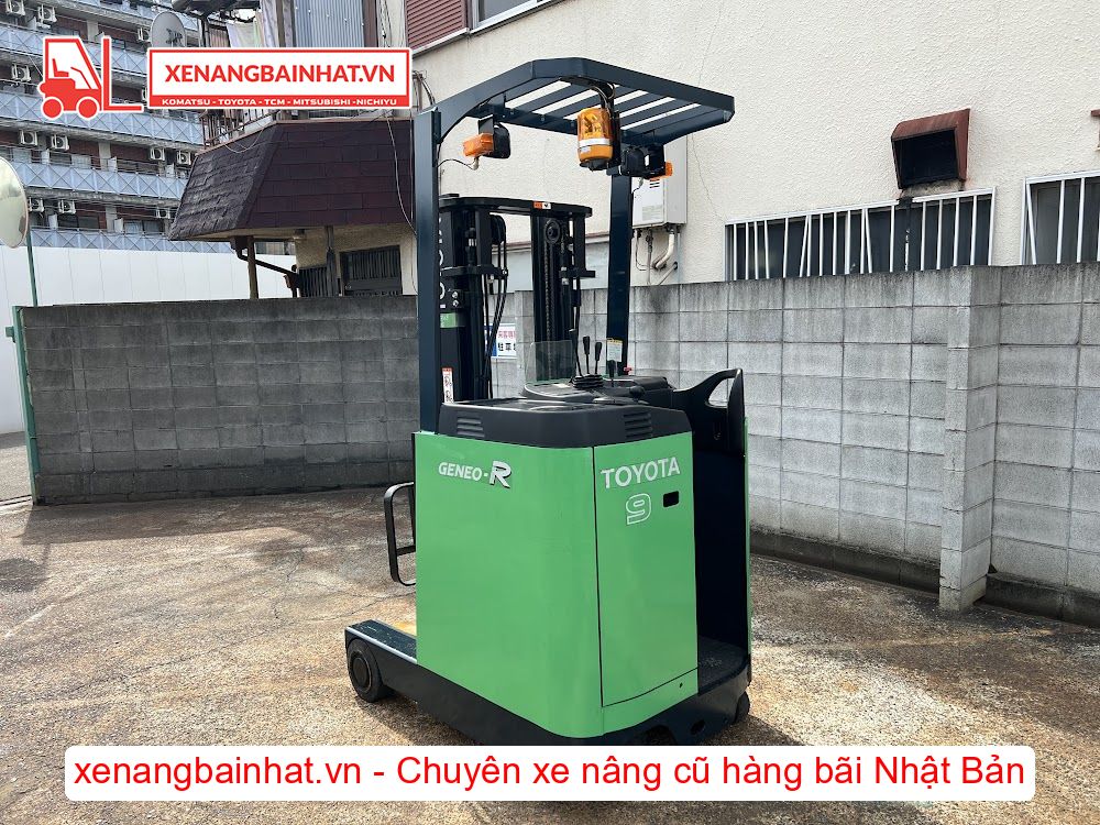 Xe nâng Điện 900Kg TOYOTA 7FBRK9 nâng cao 3m SX 2012