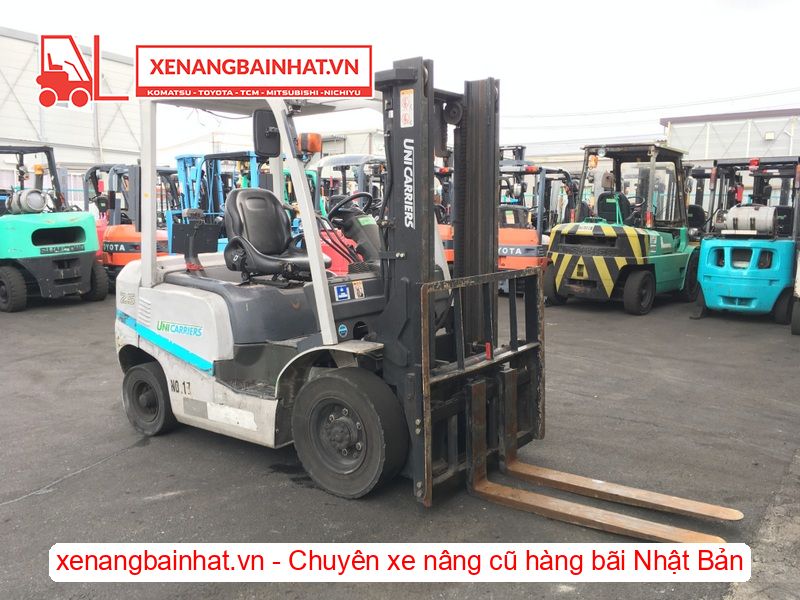 Xe nâng dầu 2.5 Tấn UNICARRIERS FHD25T3A nâng cao 3m SX 2014