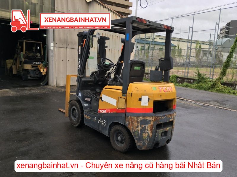 Xe nâng dầu 1.8 Tấn TCM FD18T13 nâng cao 3m SX 2013