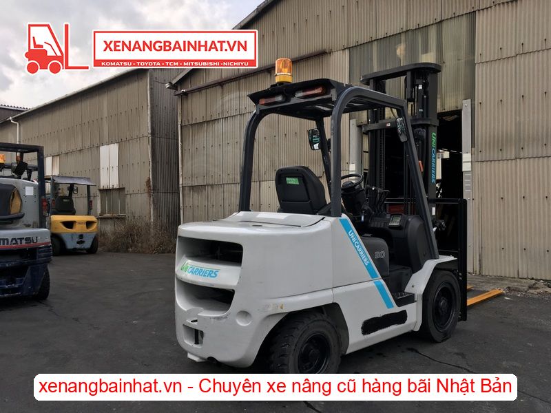 Xe nâng dầu 3 Tấn UNICARRIERS FHD30T5 nâng cao 4m SX 2016