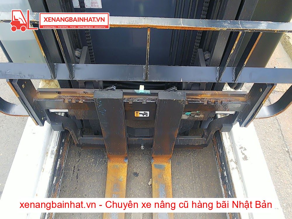 Xe nâng Điện 1.5 Tấn UNICARRIERS FRB15-8A nâng cao 3m SX 2015