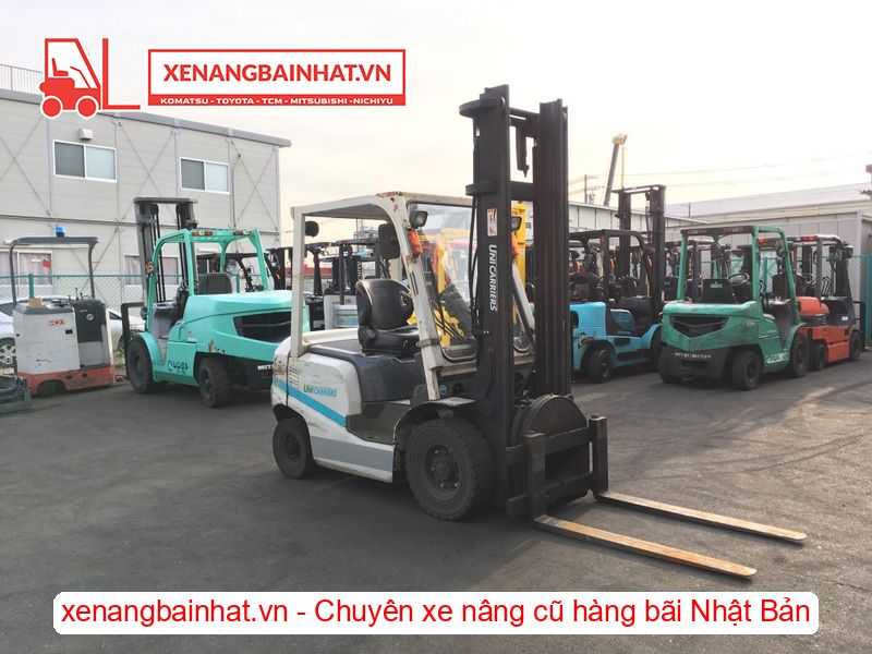 Xe nâng dầu 2 Tấn UNICARRIERS FD20T3Z nâng cao 4m SX 2015