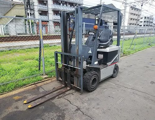 Xe nâng Điện 1.5 Tấn Nissan NK1B1L15 (FB15) nâng cao 3m SX 2006