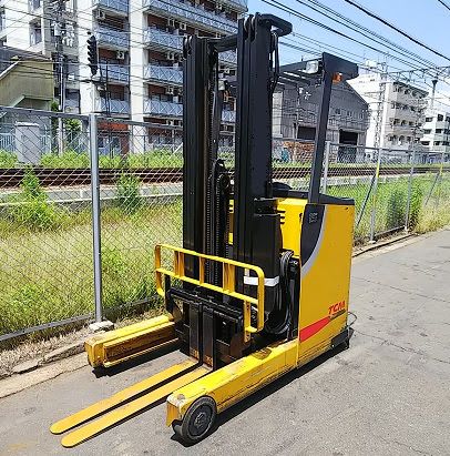 Xe nâng Điện 1.5 Tấn TCM FRHB15-8 nâng cao 5.5m SX 2009