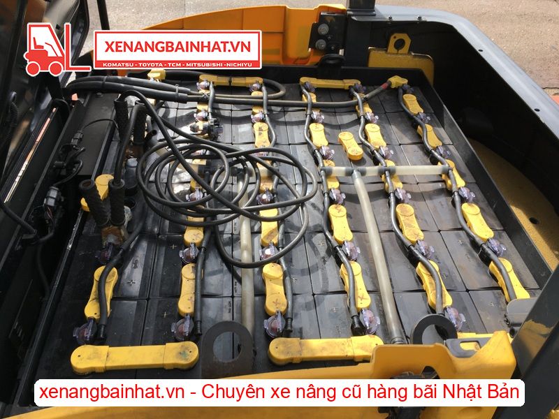 Xe nâng Điện 2.5 Tấn KOMATSU FB25-12 nâng cao 3m SX 2014