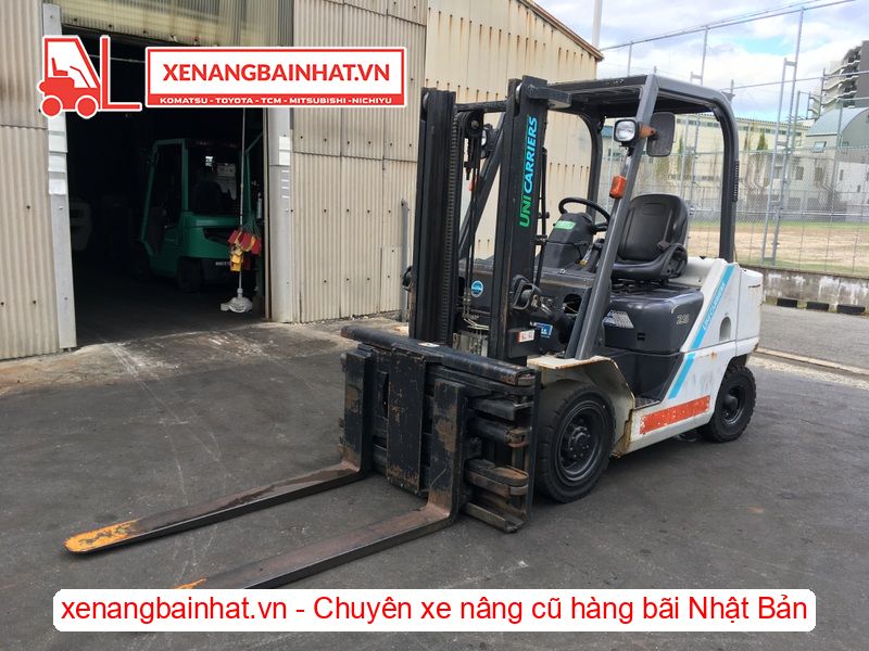 Xe nâng dầu 2.5 Tấn UNICARRIERS FHD25T5 nâng cao 3m SX 2017