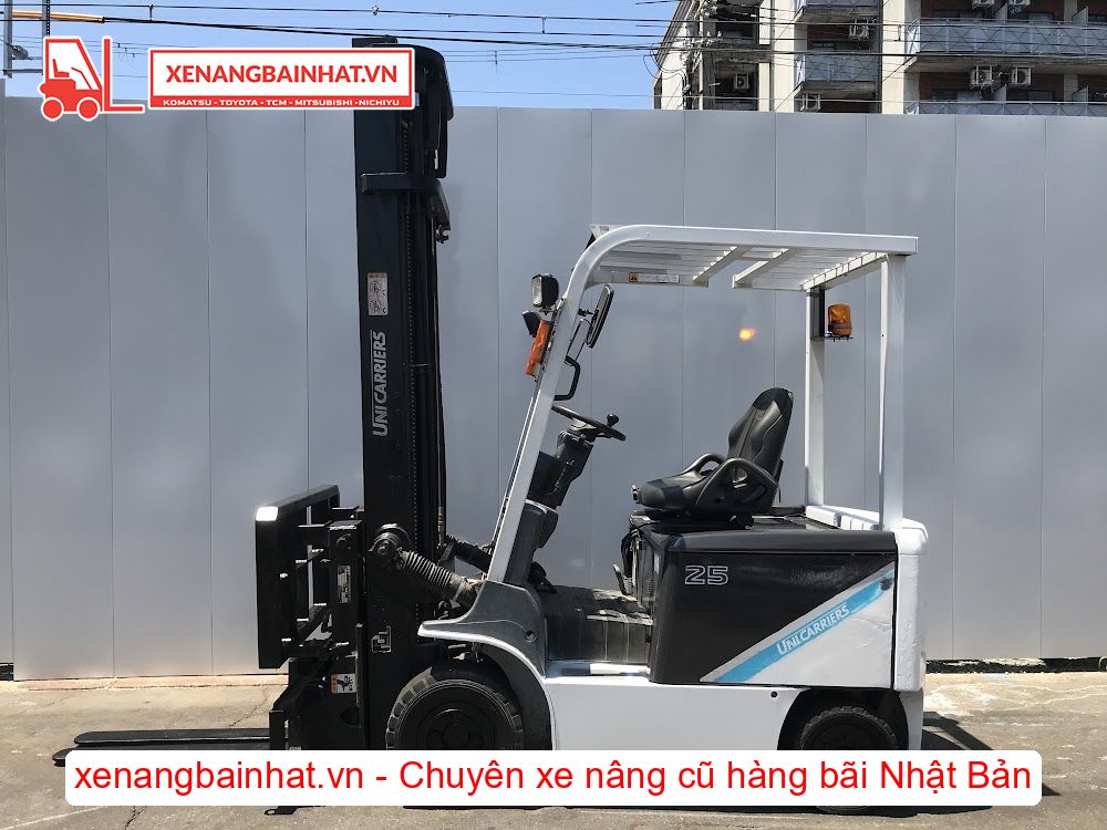 Xe nâng Điện 2.5 Tấn UNICARRIERS FB25-8 nâng cao 4.5m SX 2014