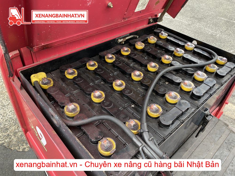 Xe nâng Điện 900Kg TOYOTA 3FB9 nâng cao 3m SX 1997