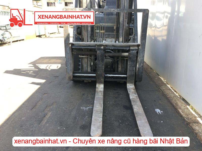Xe nâng dầu 1.8 Tấn Nissan FL01A18 nâng cao 4m SX 2006