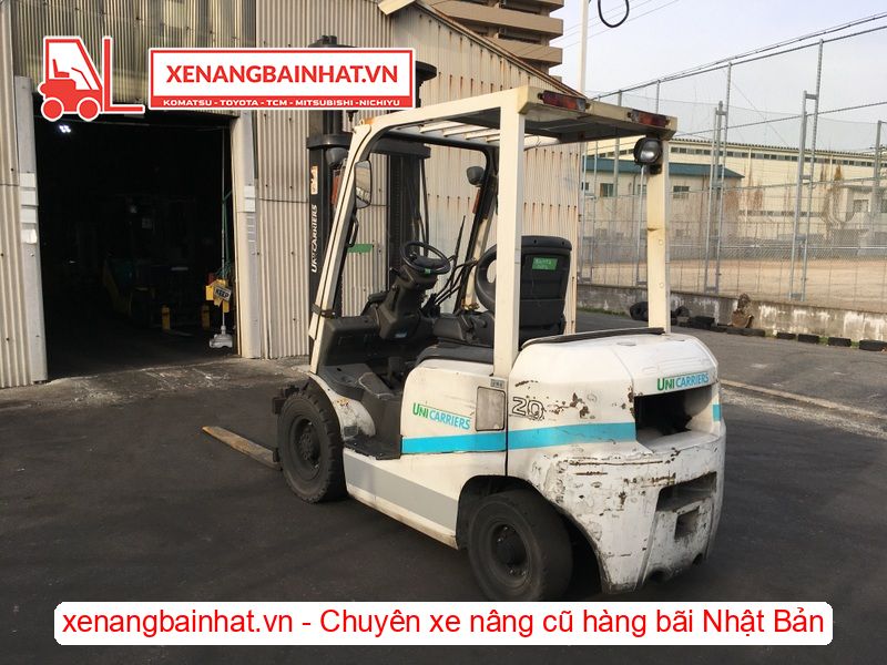 Xe nâng dầu 2 Tấn UNICARRIERS FD20T3Z nâng cao 4m SX 2015