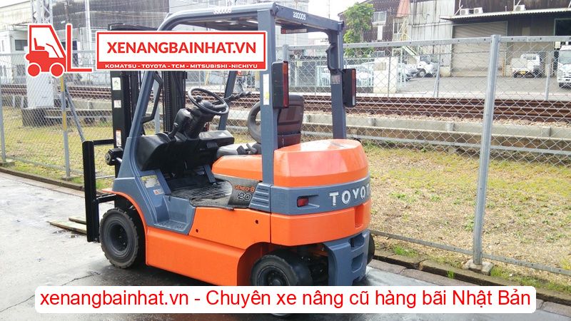 Xe nâng Điện 2 Tấn TOYOTA 7FBL20 nâng cao 3m SX 2013