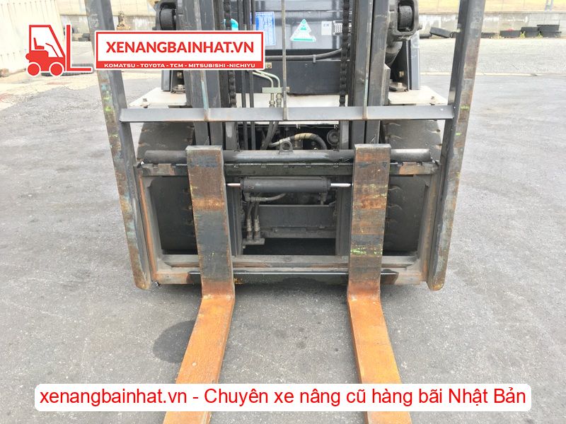 Xe nâng dầu 3 Tấn UNICARRIERS FD30T5M nâng cao 4m SX 2019