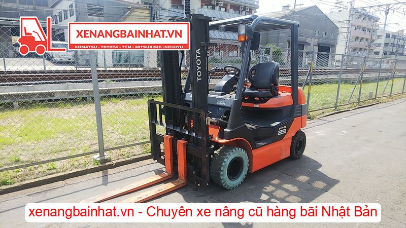 Xe nâng Điện 2.5 Tấn TOYOTA 8FB25 nâng cao 3m SX 2017