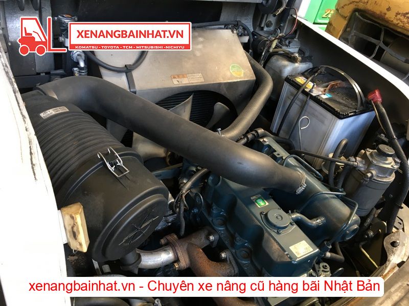 Xe nâng dầu 1.5 Tấn UNICARRIERS FD15T14 nâng cao 3m SX 2015