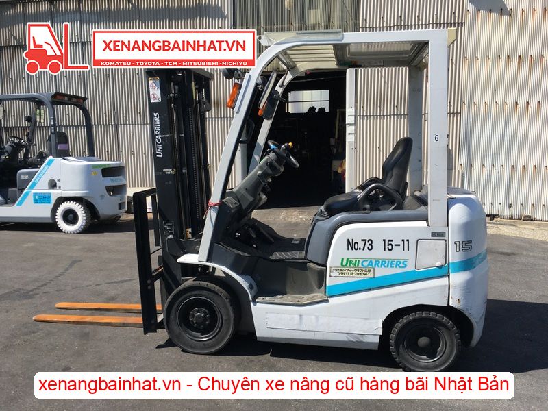 Xe nâng dầu 1.5 Tấn UNICARRIERS FD15T14 nâng cao 3m SX 2015