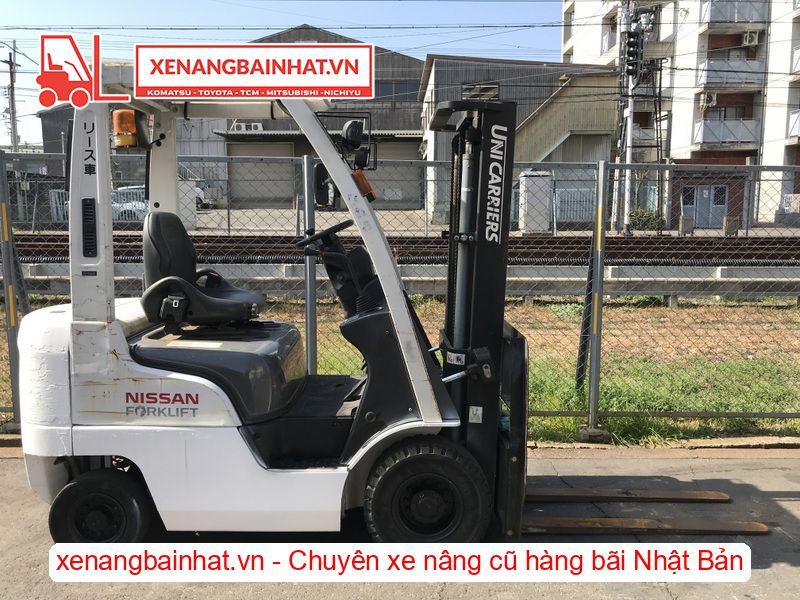 Xe nâng dầu 1.5 Tấn Nissan F1F1A15 nâng cao 3m SX 2013