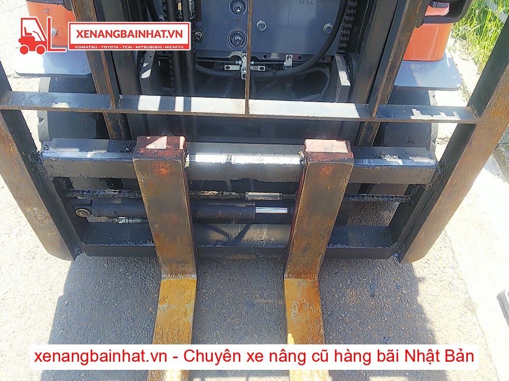 Xe nâng Điện 1.5 Tấn TOYOTA 7FBL15 nâng cao 4m SX 2007
