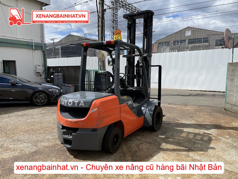 Xe nâng dầu 3.5 Tấn TOYOTA 52-8FDJ35 nâng cao 6m SX 2012