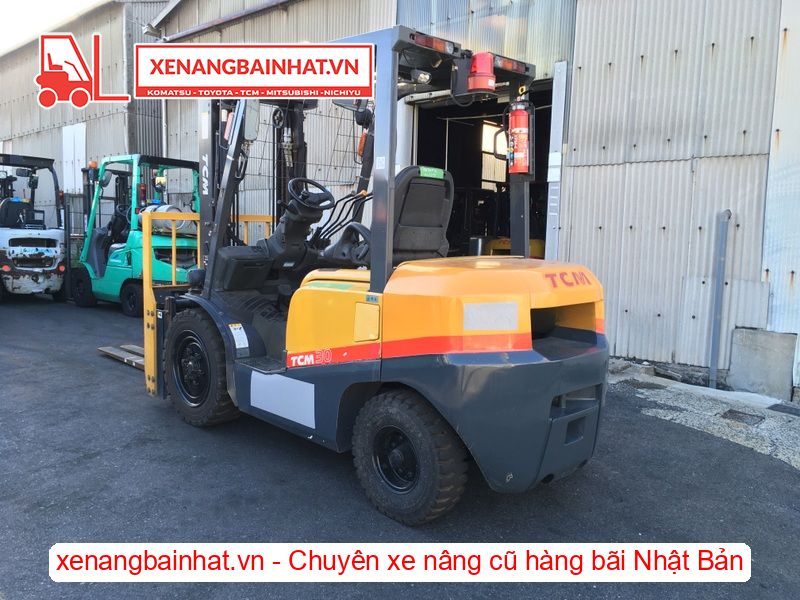 Xe nâng dầu 3 Tấn TCM FD30T4 nâng cao 3m SX 2012