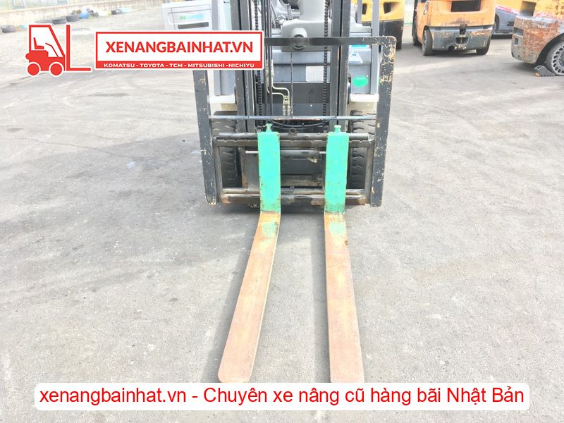 Xe nâng dầu 1.5 Tấn UNICARRIERS FD15T14 nâng cao 3m SX 2017