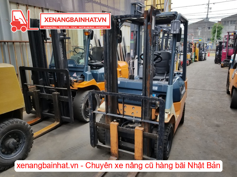 Xe nâng xăng Toyota 7FG15 1.5 Tấn, 3m-1 cũ hàng bãi Nhật