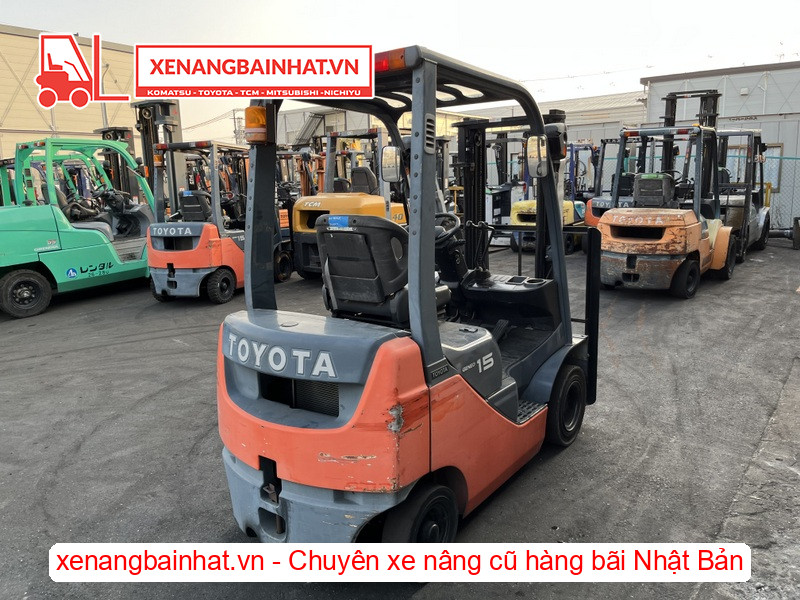 Xe nâng xăng Toyota 02-8FG15 1.5 Tấn, 3m-5 cũ hàng bãi Nhật
