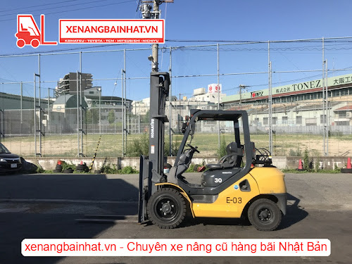 Xe nâng xăng Komatsu FG30T-17 3 Tấn, 4.5m-0 cũ hàng bãi Nhật