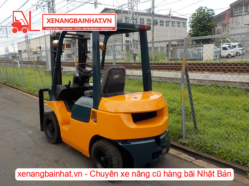 Xe nâng xăng Toyota 40-7FG20 2 Tấn, 3m-2 cũ hàng bãi Nhật