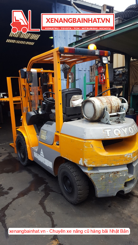 Xe nâng xăng Toyota 02-7FG30 3 Tấn, 3m-2 cũ hàng bãi Nhật