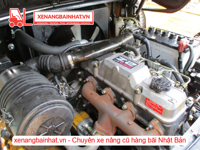 Xe nâng dầu Toyota 7FD20 2 Tấn, 3m-7 cũ hàng bãi Nhật