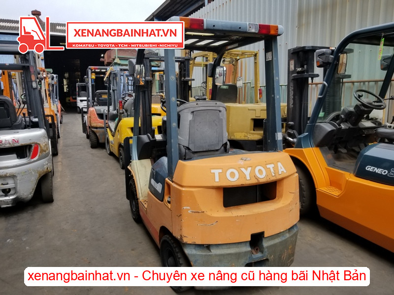 Xe nâng xăng Toyota 7FG15 1.5 Tấn, 3m-2 cũ hàng bãi Nhật